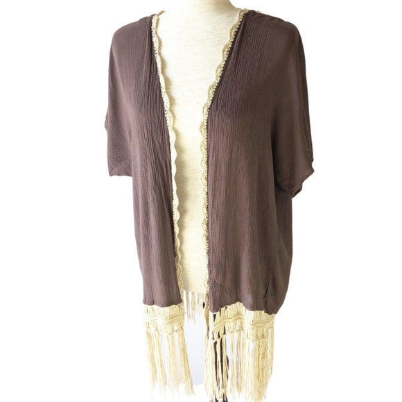 Umgee Sweaters - Umgee Womens Brown Crochet Lace Trim Short Sleeve Fringe Kimono Cardigan